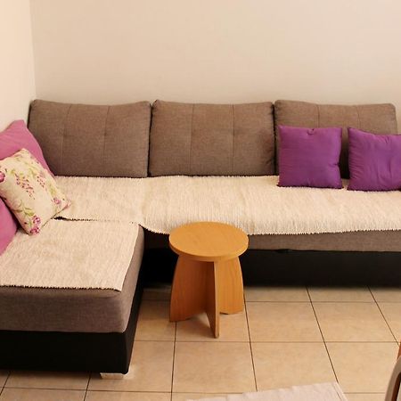 Apartments Petric Makarska Bagian luar foto