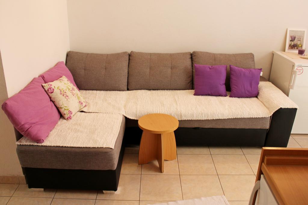 Apartments Petric Makarska Bagian luar foto